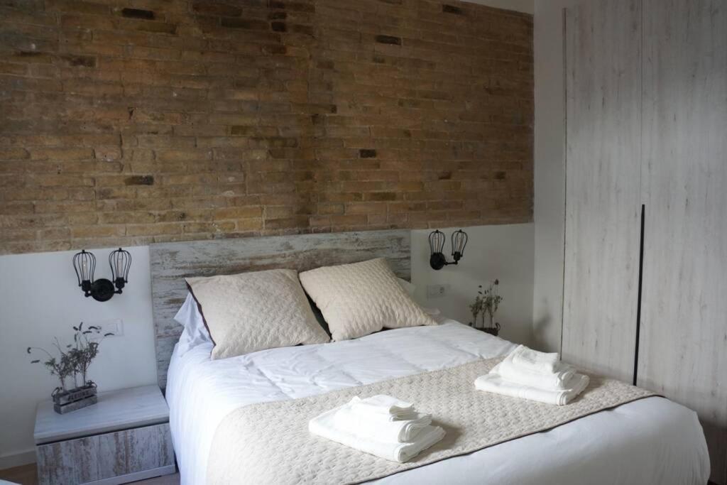 Barcelona Industrial Style Apartment โอสปิตาเล็ต เดอ โยเบรกัต ภายนอก รูปภาพ